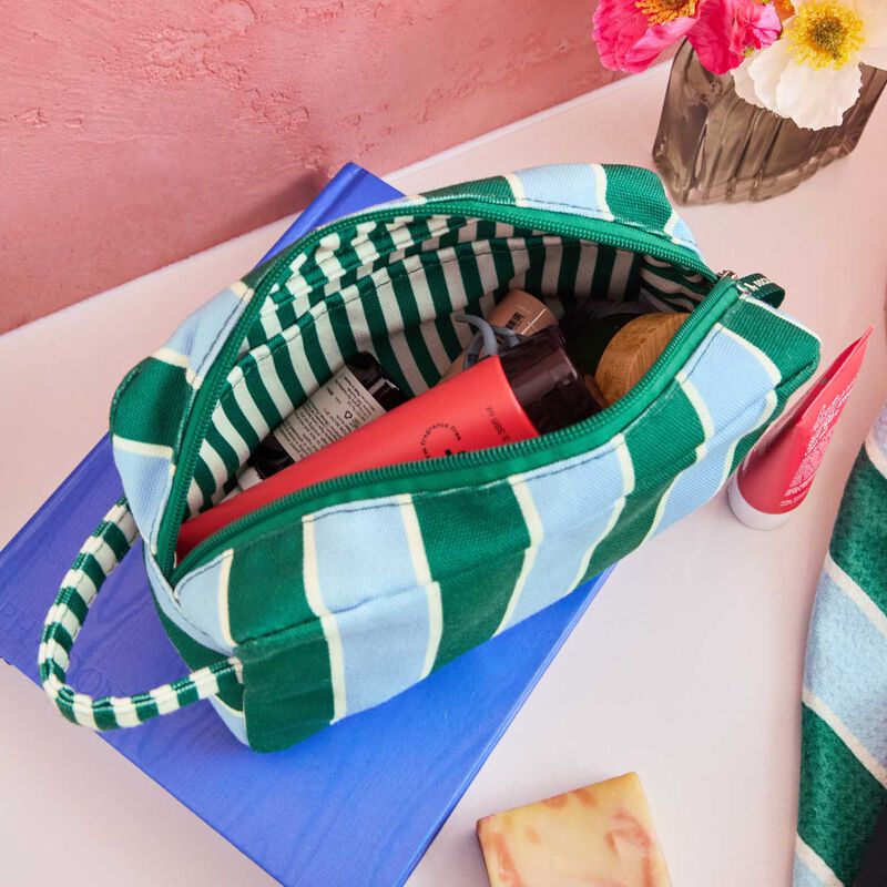 Dock & Bay Toiletry Bag image number 1